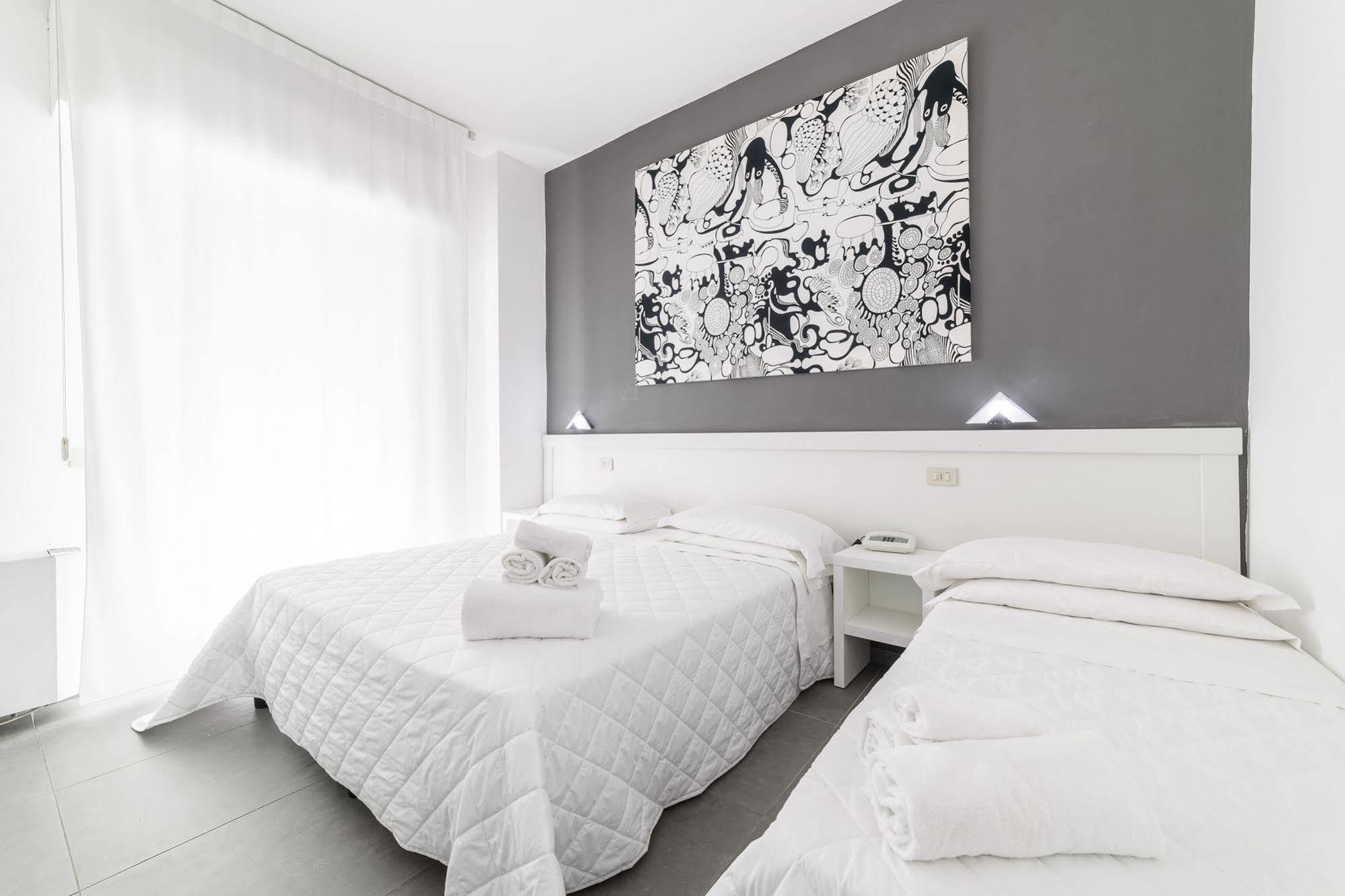 Hotel La Bussola Marina di Massa Eksteriør billede