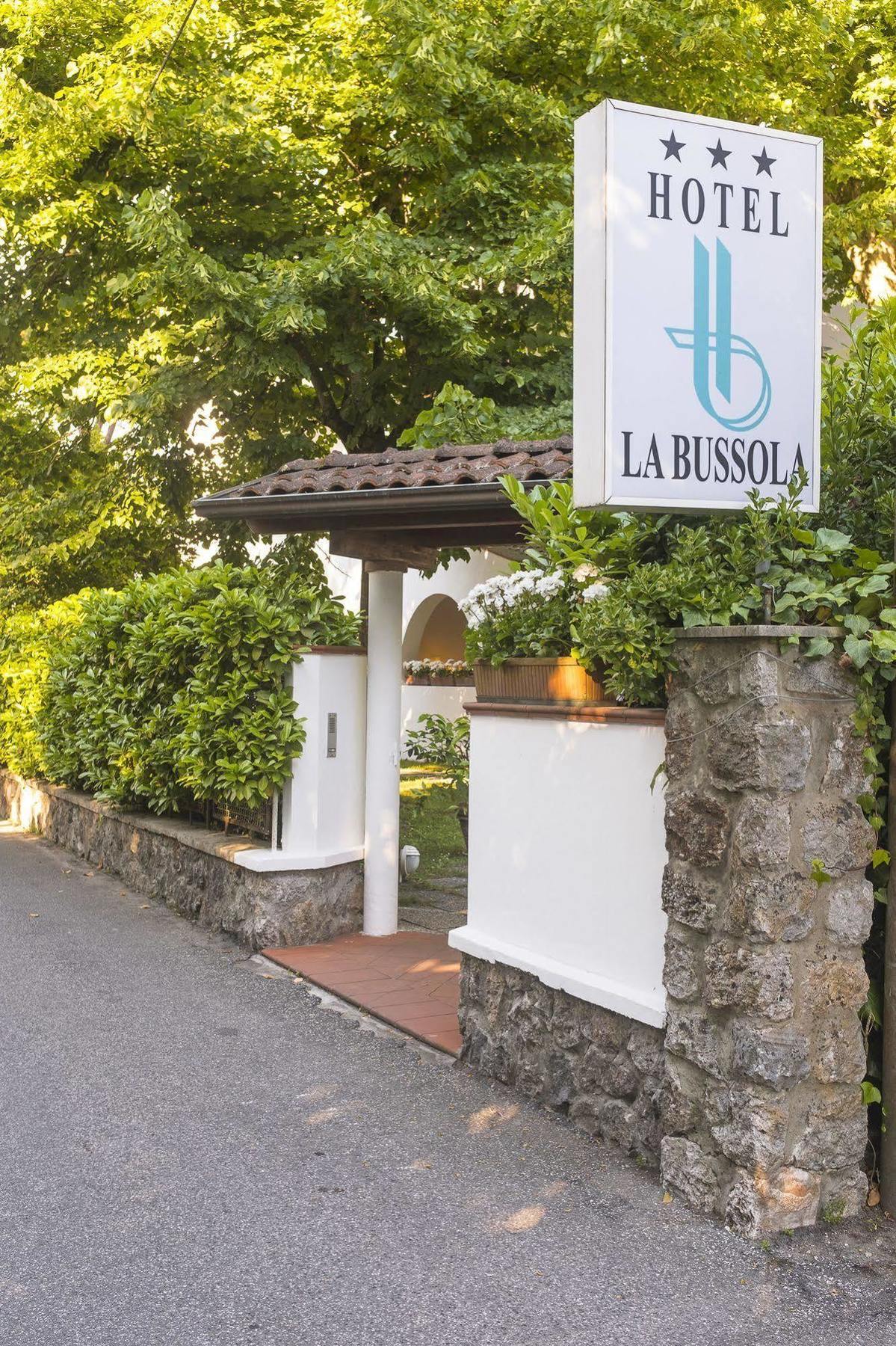 Hotel La Bussola Marina di Massa Eksteriør billede